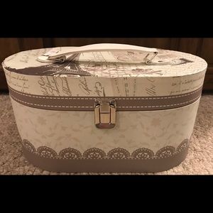 Jewelry Box in excellent condition.